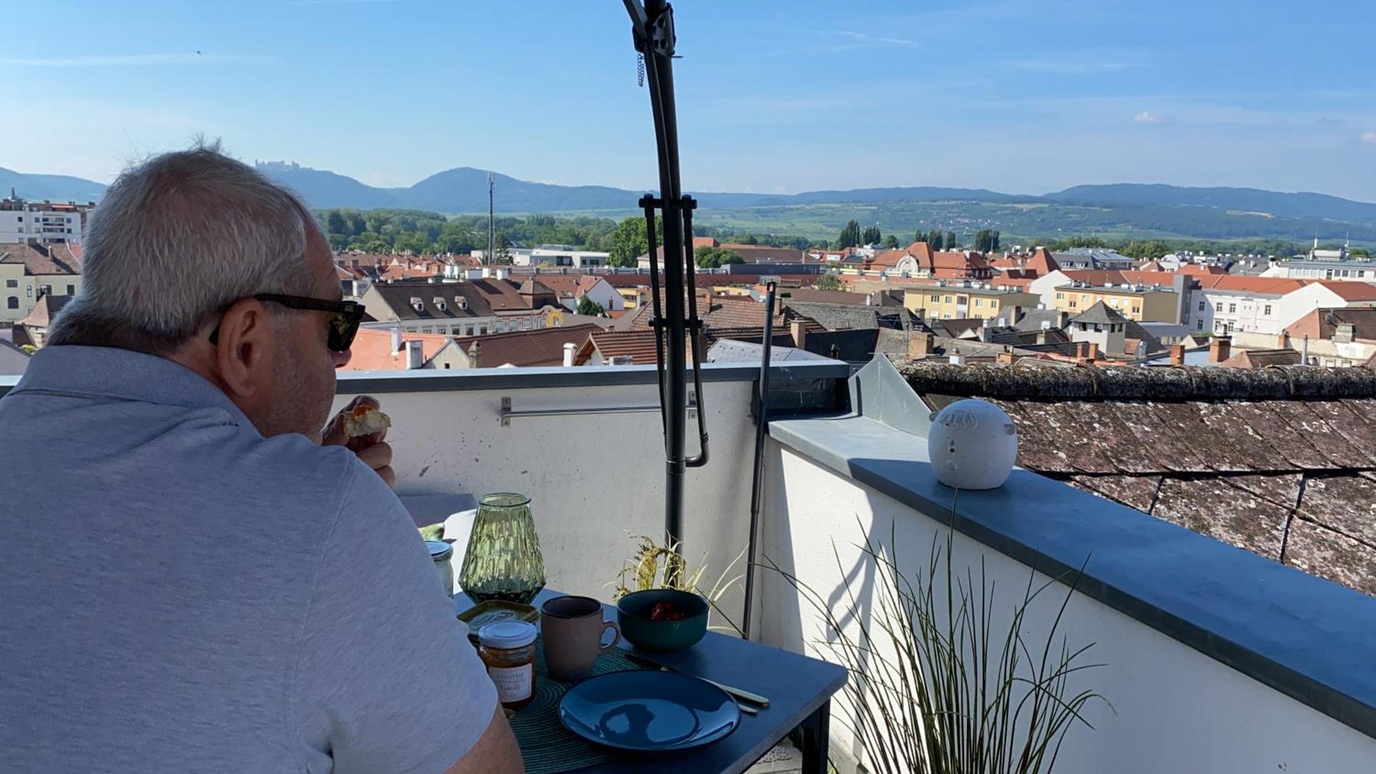 Terrassen Appartement Ueber Den Daechern Von Krems Esterno foto