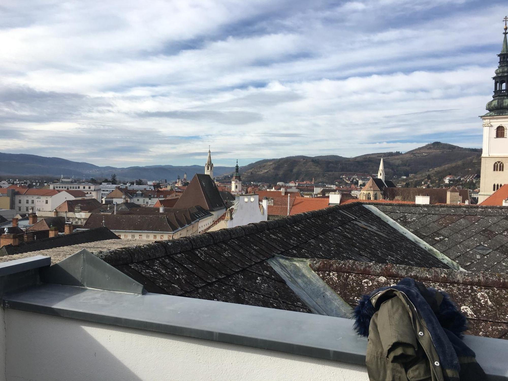 Terrassen Appartement Ueber Den Daechern Von Krems Esterno foto